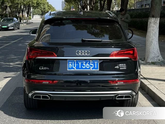Audi Q5L 2023 Черный из Китая, фото 4