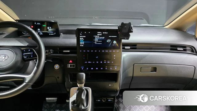 Hyundai Staria 2023 Черный из Кореи, фото 4