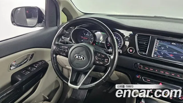 Kia The New Carnival id 2704951 из Кореи 4