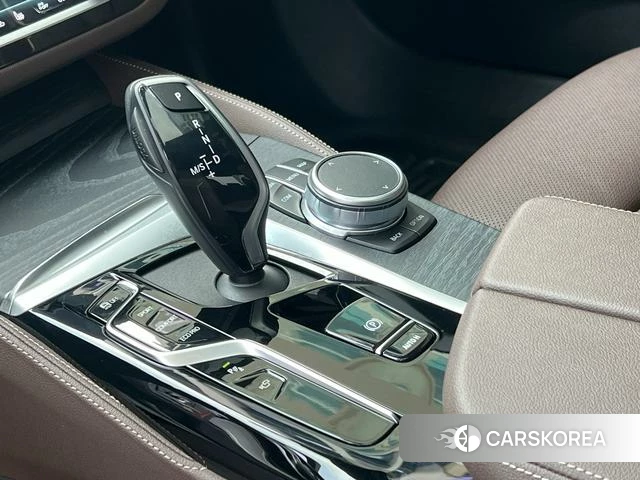 BMW 5 series 2022 Белый из Китая, фото 4