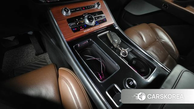 Lincoln Aviator 2nd generation 2021 Белый из Кореи, фото 4