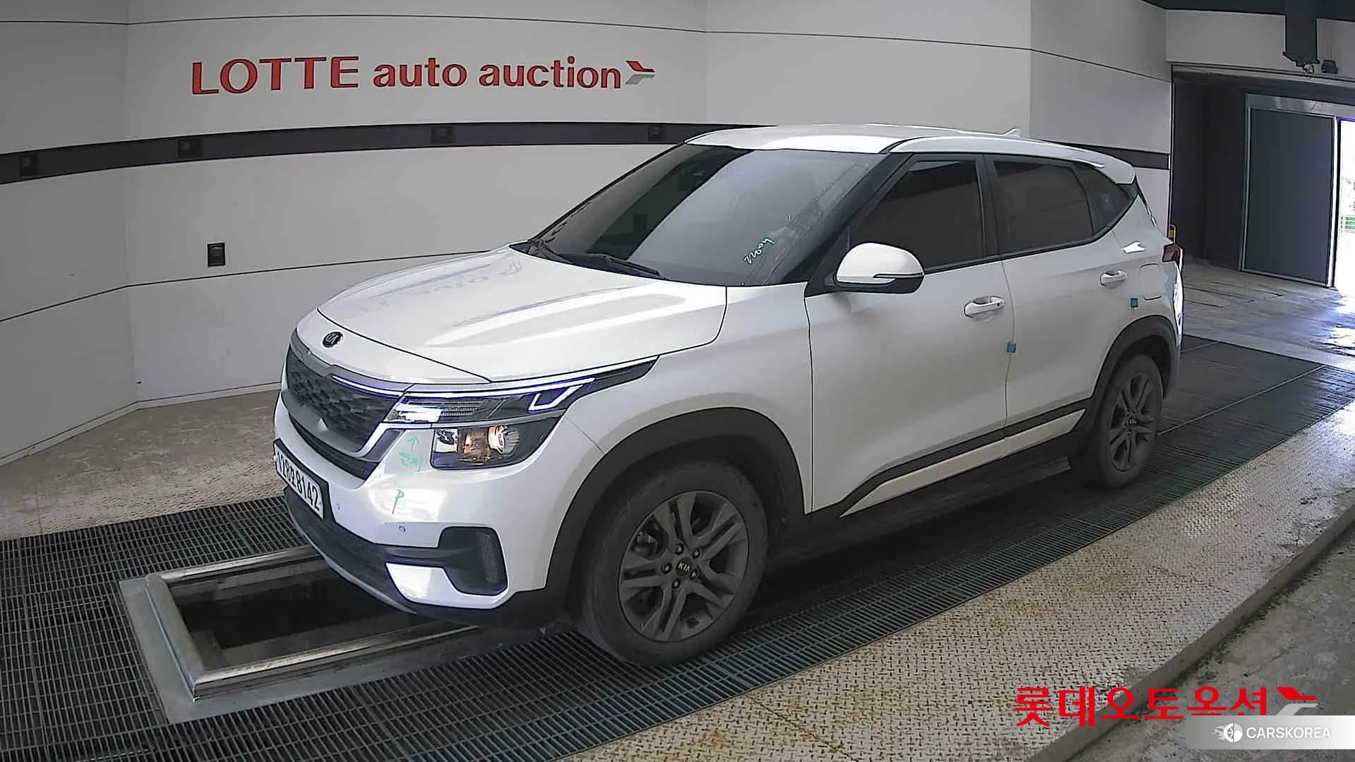 Kia Seltos 2020 Snow White Pearl из Кореи, фото 4