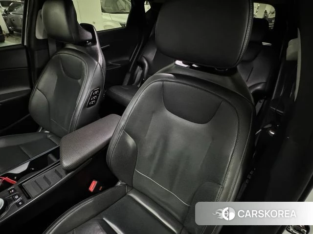 Kia EV6 2023 Белый из Кореи, фото 4