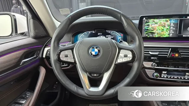 BMW 5 Series (G30) 2022 Белый из Кореи, фото 4