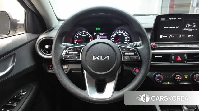 Kia The New K3 2nd generation 2023 Белый из Кореи, фото 4