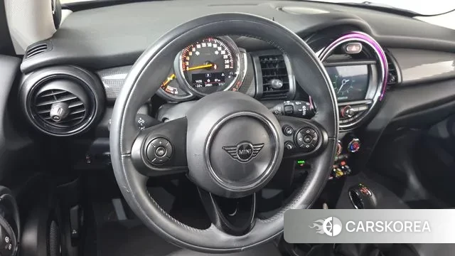 Mini Cooper 2019 Зеленый из Кореи, фото 4