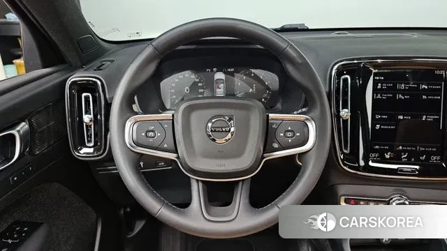 Volvo XC40 2022 Черный из Кореи, фото 4