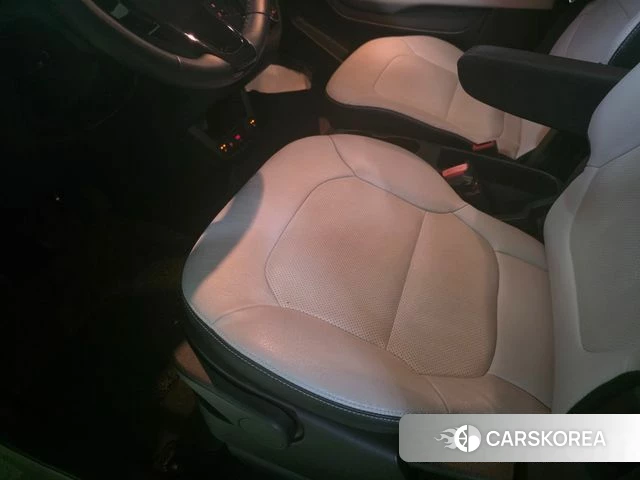 Kia The New Kia Ray 2023 Жемчужный цвет из Кореи, фото 4