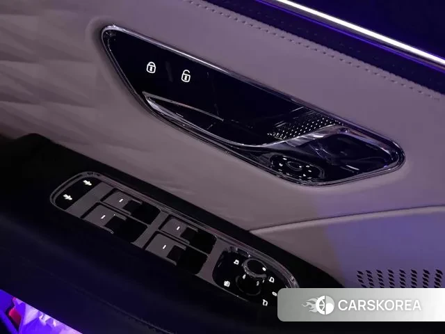 Bentley Flying Spur 3rd Generation 2022 Серый из Кореи, фото 4