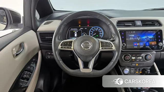 Nissan Leaf (ZE1) 2019 Белый из Кореи, фото 4