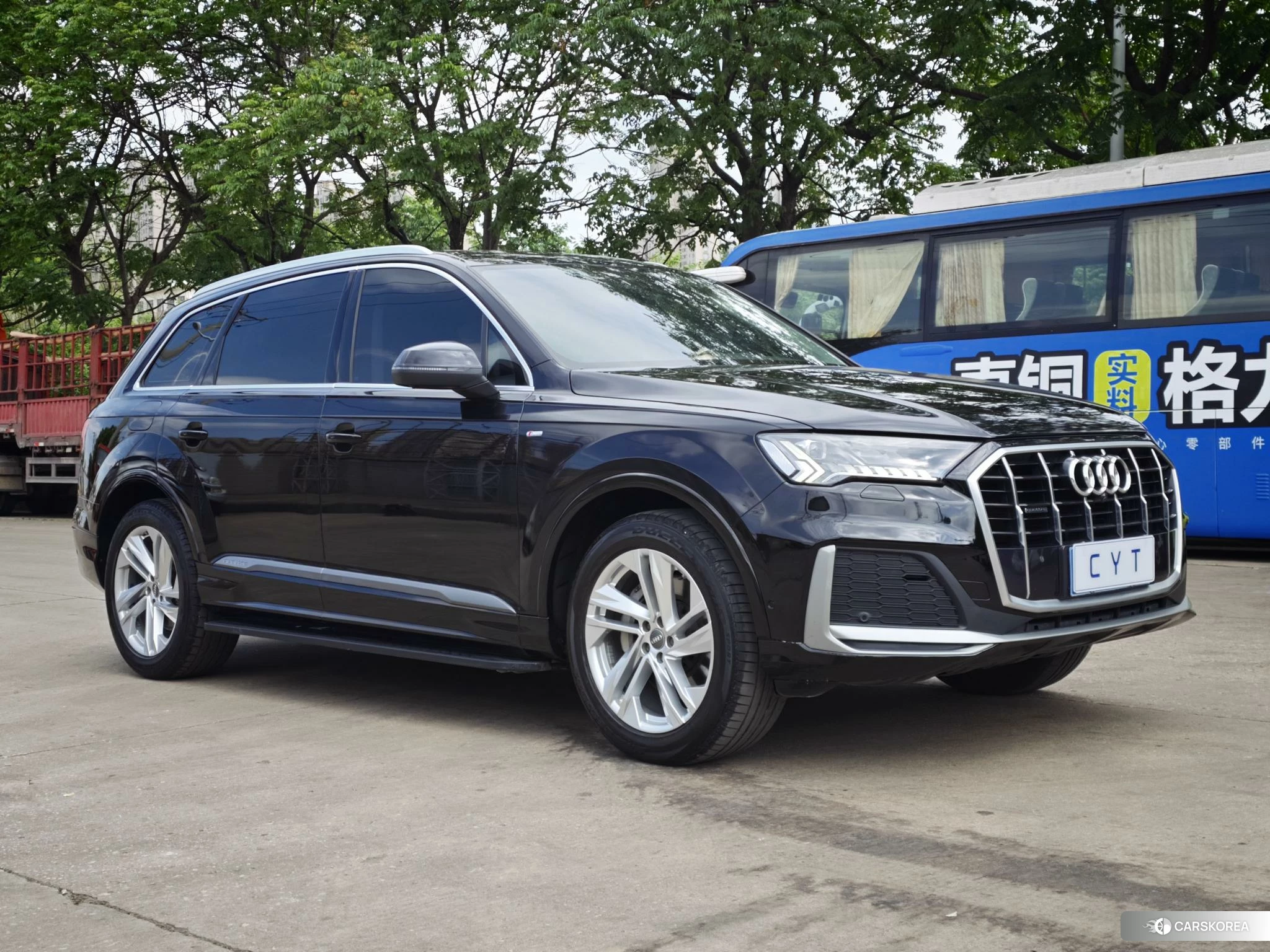 Audi Q7 2020 Черный из Китая, фото 4