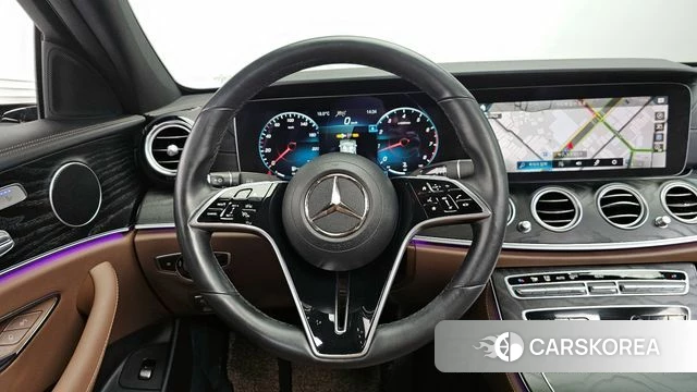 Mercedes-Benz E-Class W213 2023 Белый из Кореи, фото 4