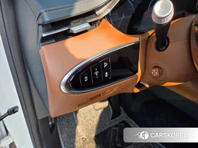 Genesis GV70 2023 Белый из Кореи, фото 4