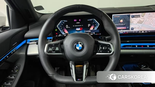 BMW 5 Series (G60) 2025 Белый из Кореи, фото 4