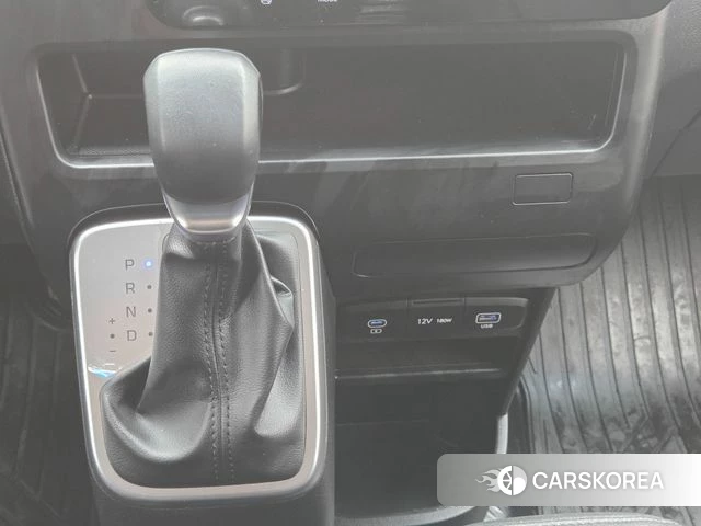 Hyundai Staria 2024 Серебряный из Кореи, фото 4