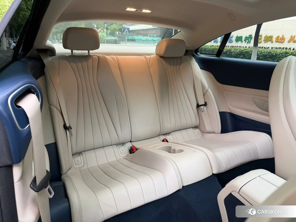 Mercedes-Benz E-class (imported) 2022 Зеленый из Китая, фото 4