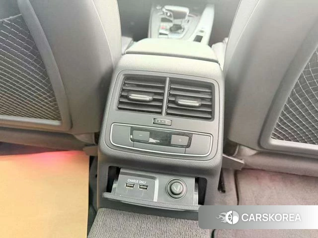 Audi A4L 2022 Белый из Китая, фото 4
