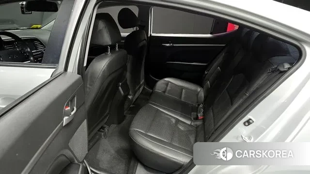 Hyundai The New Avante AD 2018 Серебристо-серый из Кореи, фото 4