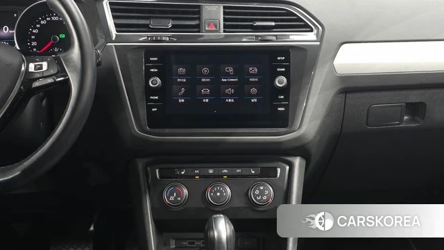 Volkswagen Tiguan second Generation 2018 Черный из Кореи, фото 4