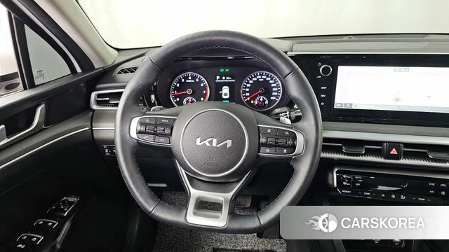 Kia K5 3rd generation 2023 Белый из Кореи, фото 4