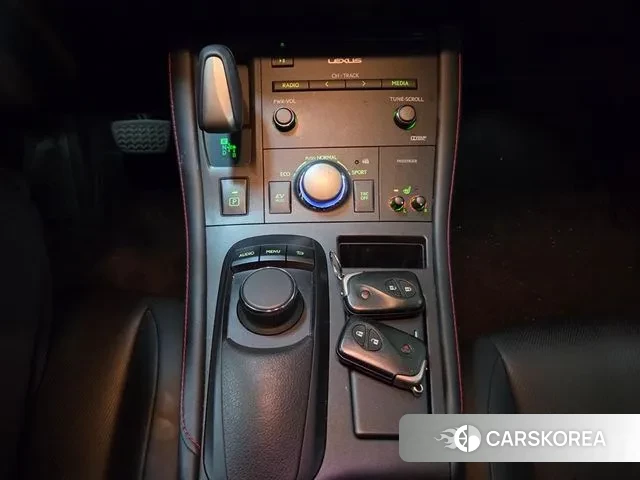 Lexus CT200h 2018 Черный из Кореи, фото 4