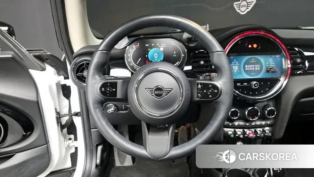 Mini Cooper 2023 Белый из Кореи, фото 4