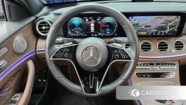 Mercedes-Benz E-Class W213 2023 Серый из Кореи, фото 4