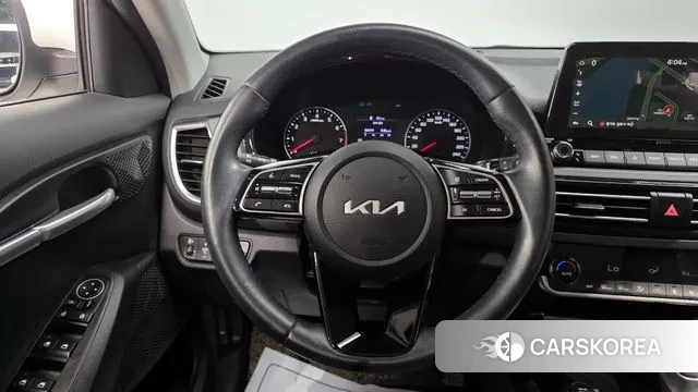 Kia Seltos 2022 Белый из Кореи, фото 4