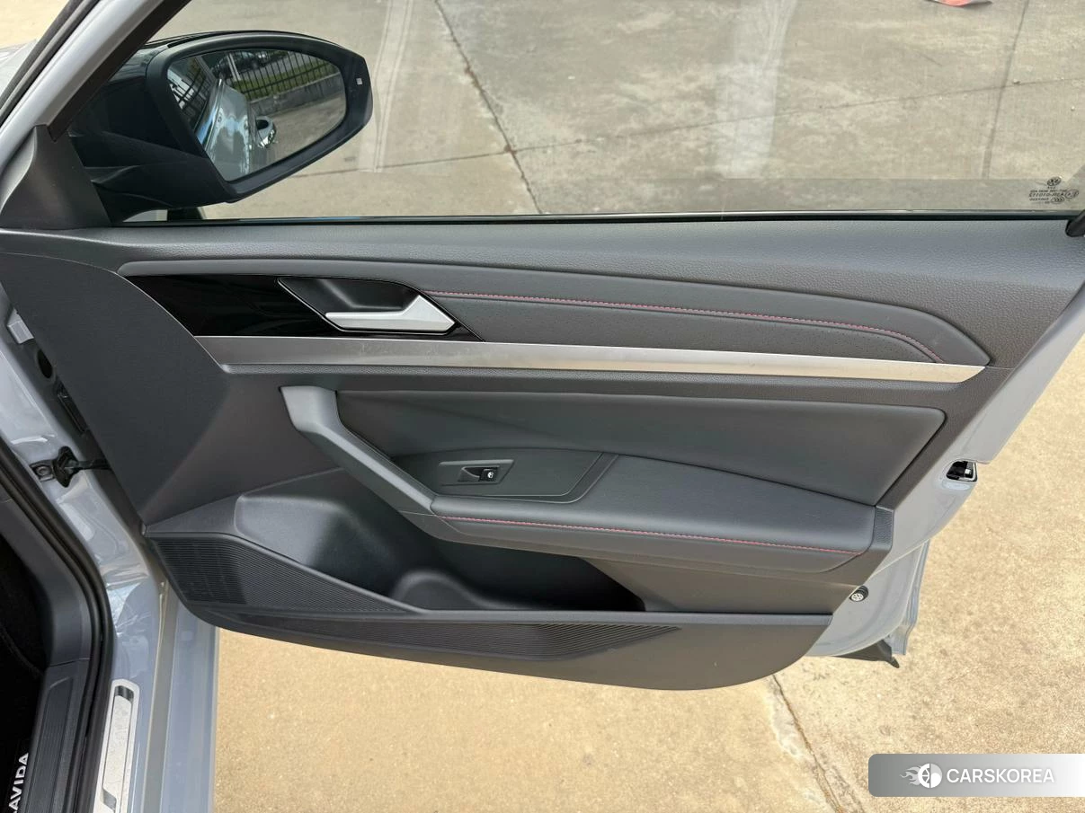 Volkswagen Lavida id 4473584 из Китая 4