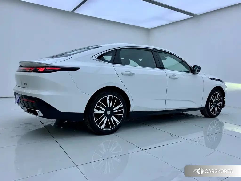 Chang'an Yidong 2025 Белый из Китая, фото 4