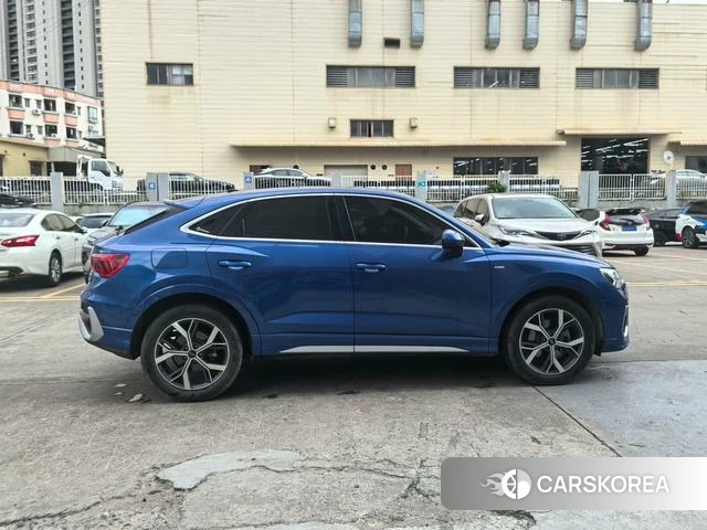 Audi Q3 Sportback 2022 Синий из Китая, фото 4
