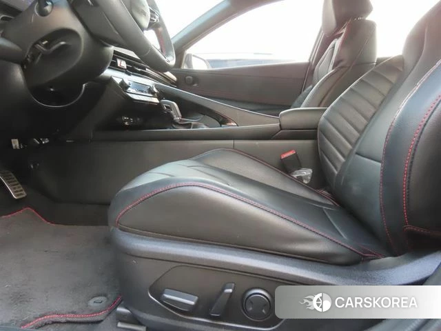 Hyundai The New Avante (CN7) 2025 Белый из Кореи, фото 4