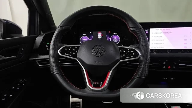 Volkswagen Golf 8th Generation 2024 Синий из Кореи, фото 4