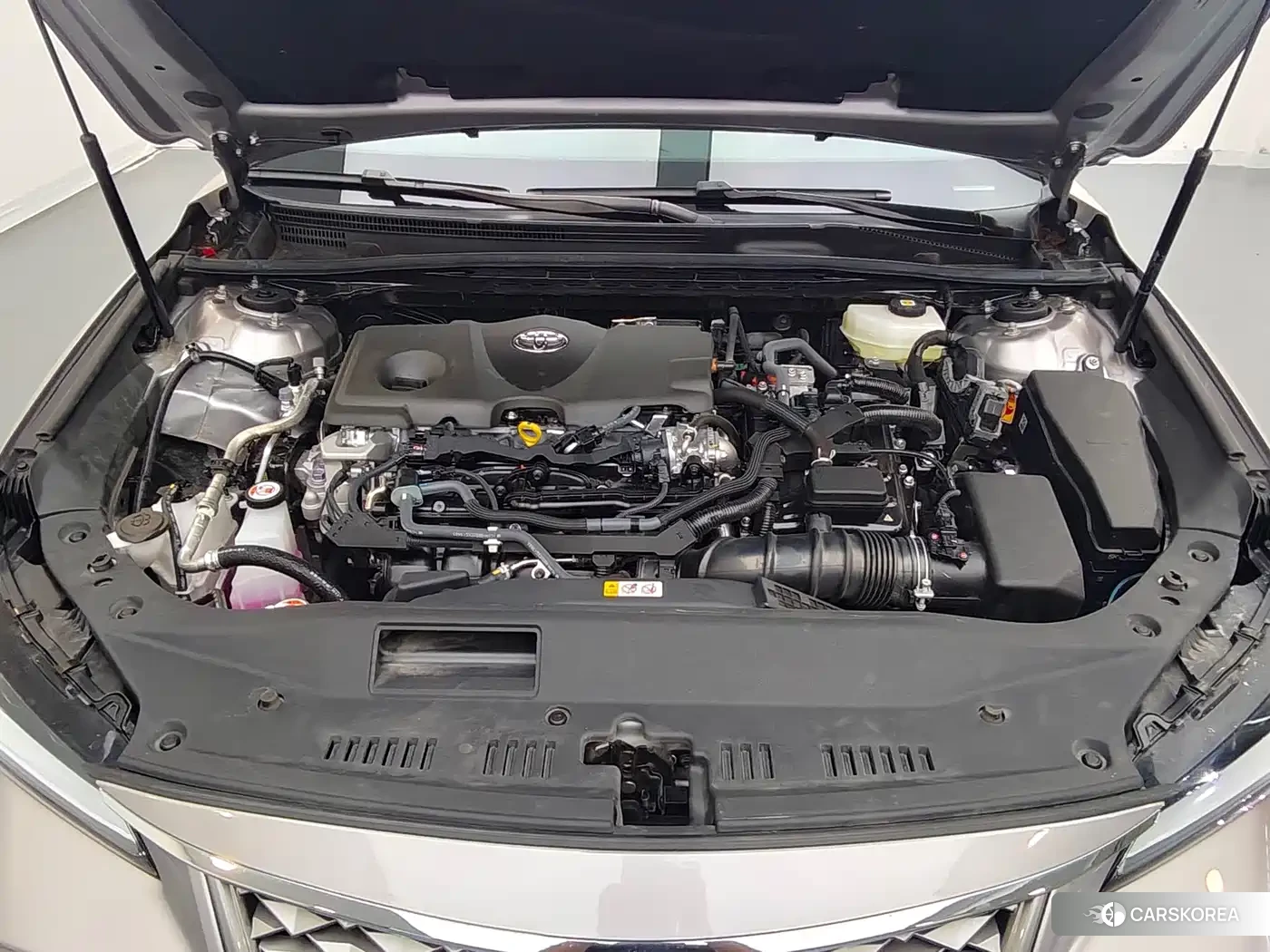 Toyota Avalon 2025 Silver/gray из Китая, фото 4
