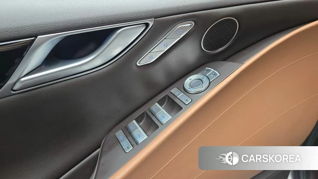 Genesis G80 (RG3) 2022 Серебряный из Кореи, фото 4