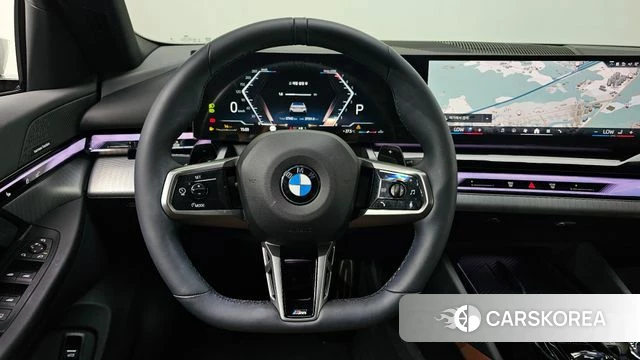 BMW 5 Series (G60) 2025 Белый из Кореи, фото 4