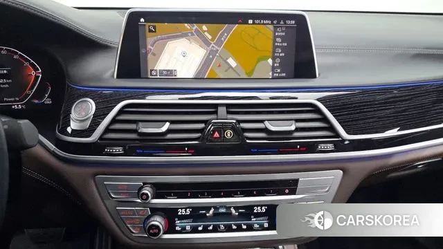 BMW 7 Series (G11) 2022 Серебряный из Кореи, фото 4