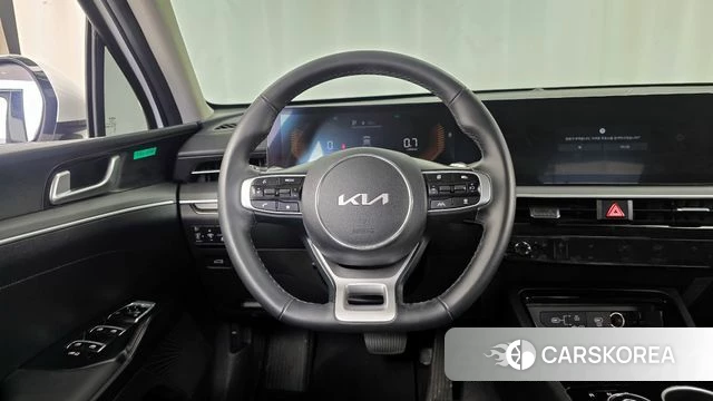 Kia The New K5 3rd generation 2024 Белый из Кореи, фото 4