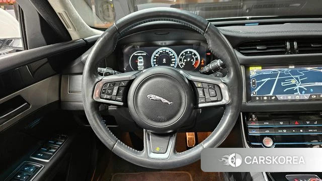 Jaguar XF (X260) 2019 Белый из Кореи, фото 4