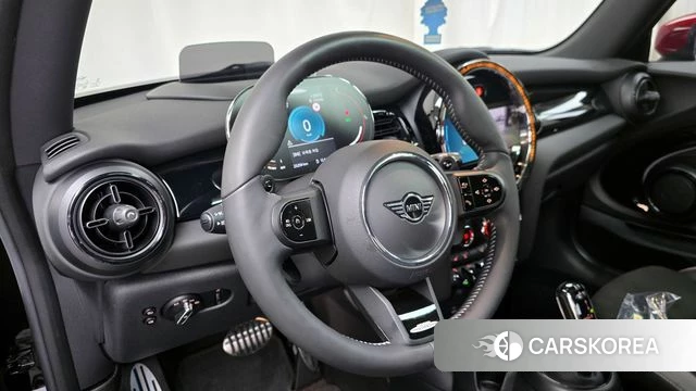 Mini Cooper S 2022 Черный из Кореи, фото 4