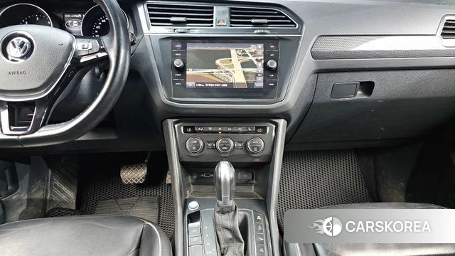 Volkswagen Tiguan second Generation 2018 Серый из Кореи, фото 4