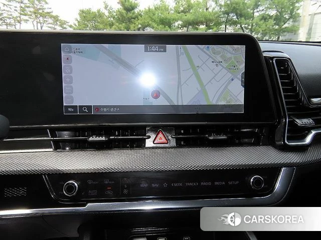 Kia Sportage 5th Generation 2022 Белый из Кореи, фото 4