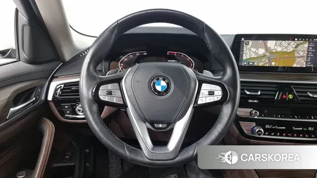 BMW 5 Series (G30) 2019 Белый из Кореи, фото 4