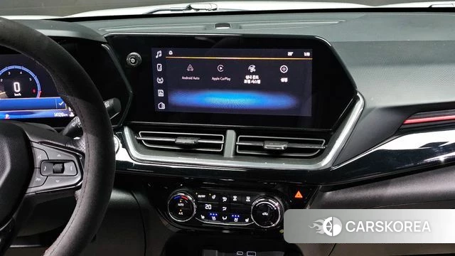 Chevrolet (GM Daewoo) Trax Crossover 2023 Белый из Кореи, фото 4
