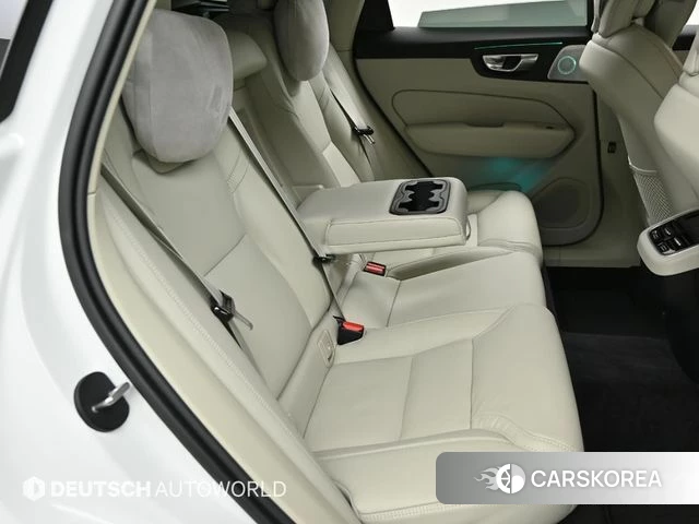 Volvo XC60 second Generation 2025 Белый из Кореи, фото 4