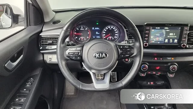 Kia Stonic 2019 Белый из Кореи, фото 4
