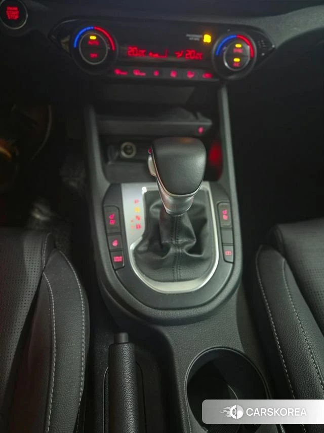 Kia The New K3 2nd generation 2021 Белый из Кореи, фото 4