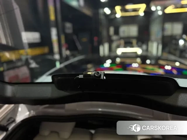 Polestar Polestar 2 2022 Цвет галактики из Кореи, фото 4