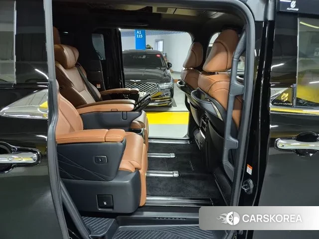 Toyota Alphard 4th Generation 2024 Черный из Кореи, фото 4
