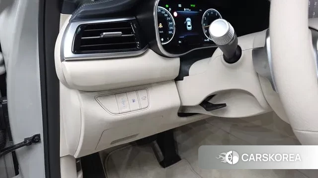 Genesis The New G70 2025 Серебристо-серый из Кореи, фото 4